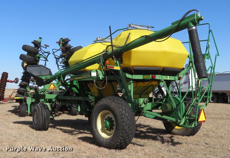 image for item DE8818 John Deere 1860 no-till air seeder