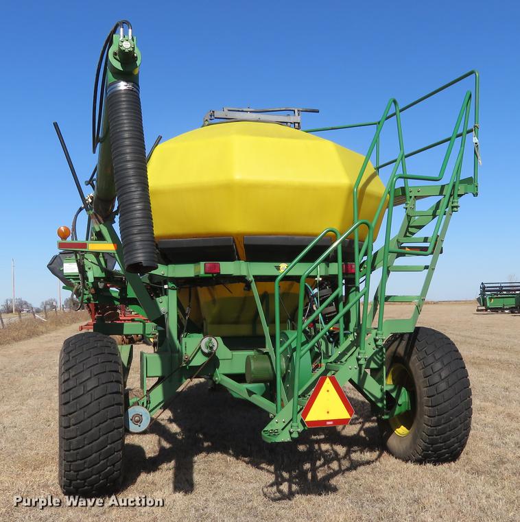 image for item DE8818 John Deere 1860 no-till air seeder