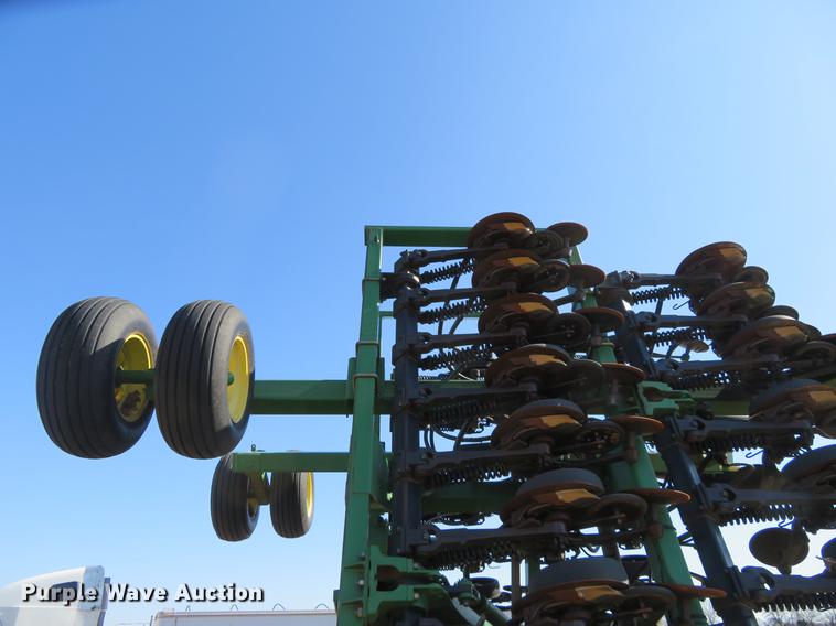 image for item DE8818 John Deere 1860 no-till air seeder