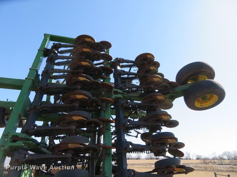 image for item DE8818 John Deere 1860 no-till air seeder