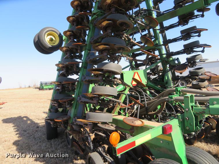 image for item DE8818 John Deere 1860 no-till air seeder