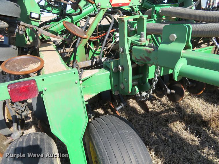 image for item DE8818 John Deere 1860 no-till air seeder