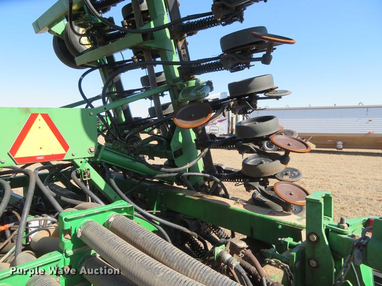 image for item DE8818 John Deere 1860 no-till air seeder