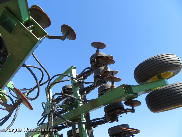 image for item DE8818 John Deere 1860 no-till air seeder