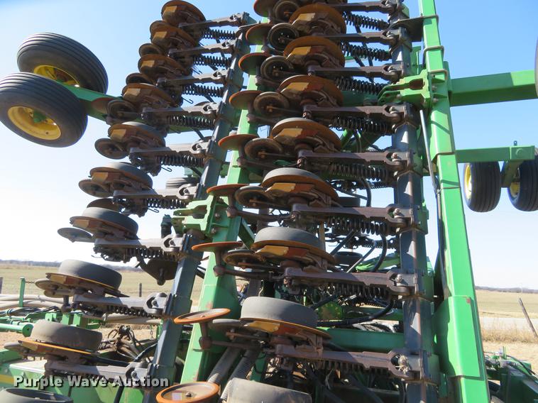 image for item DE8818 John Deere 1860 no-till air seeder