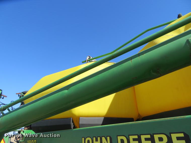 image for item DE8818 John Deere 1860 no-till air seeder