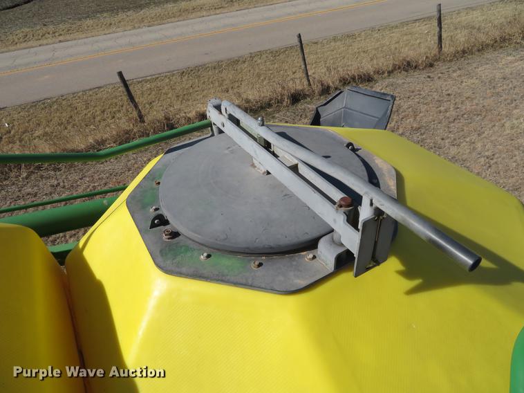 image for item DE8818 John Deere 1860 no-till air seeder