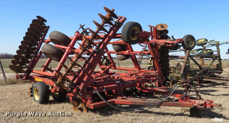 image for item DE8819 Sunflower 1443 double off-set disk