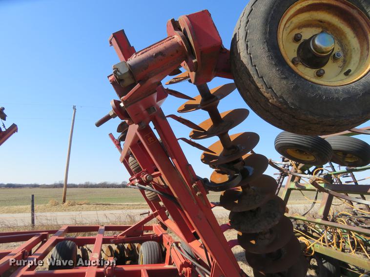 image for item DE8819 Sunflower 1443 double off-set disk