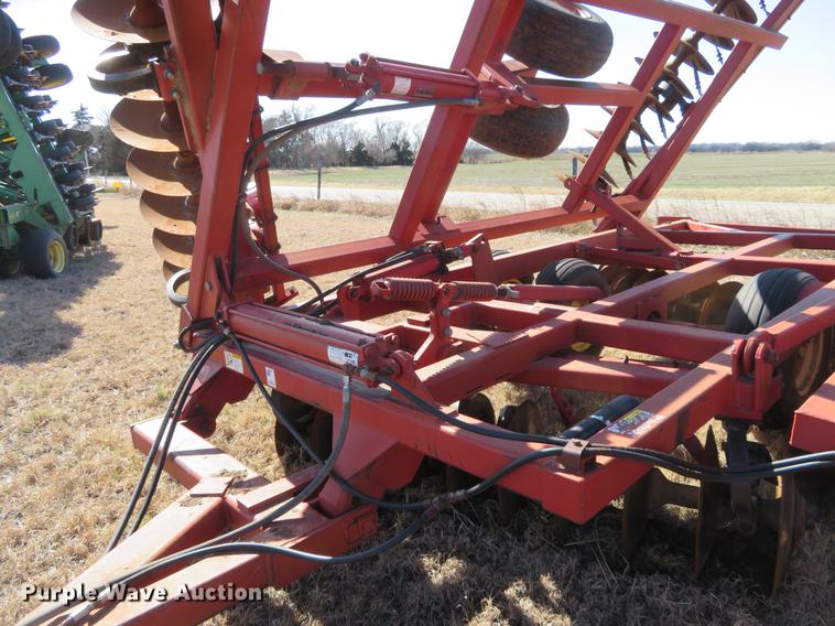 image for item DE8819 Sunflower 1443 double off-set disk