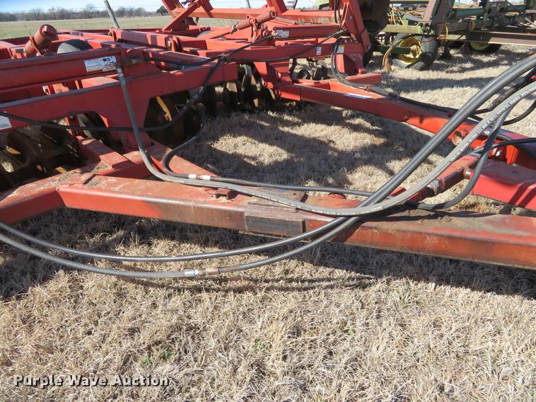 image for item DE8819 Sunflower 1443 double off-set disk