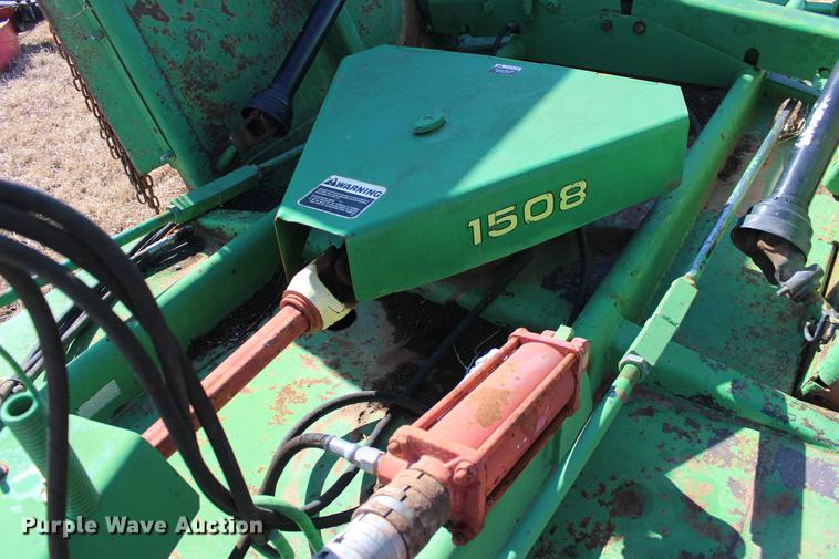 image for item DE8825 John Deere 1508 batwing rotary mower