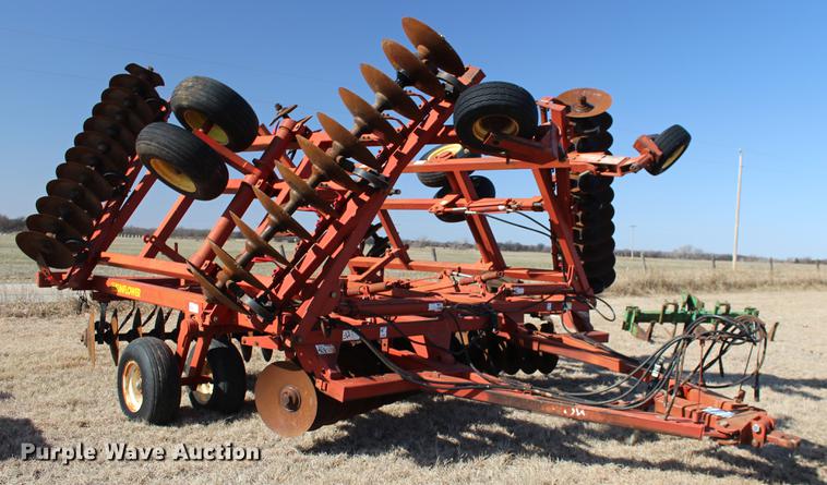 image for item DE8826 Sunflower 1443 double off-set disk