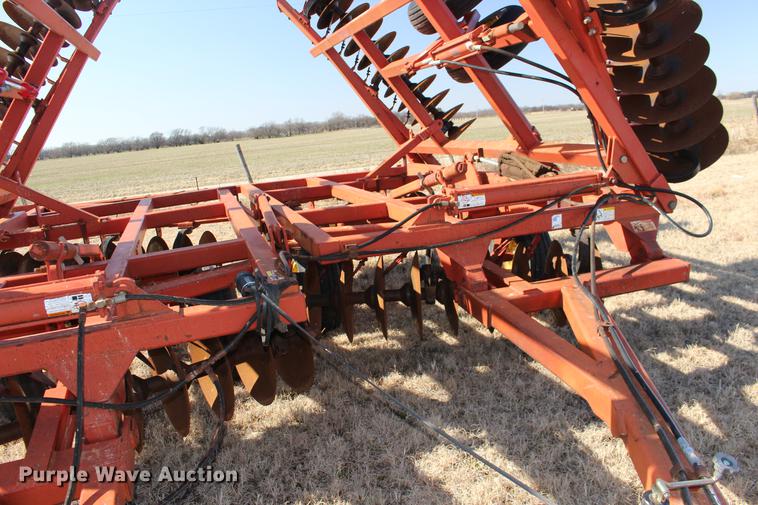 image for item DE8826 Sunflower 1443 double off-set disk