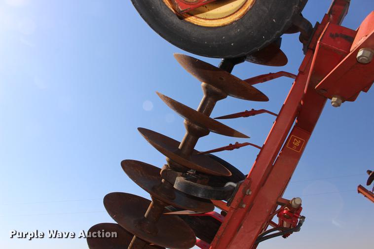 image for item DE8826 Sunflower 1443 double off-set disk