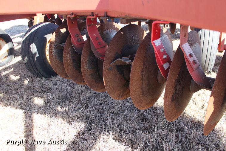 image for item DE8826 Sunflower 1443 double off-set disk