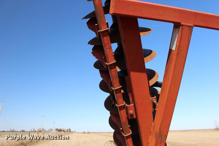 image for item DE8826 Sunflower 1443 double off-set disk