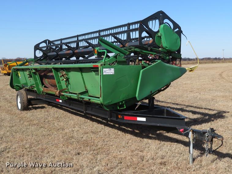 image for item DE8827 1998 John Deere 925 head