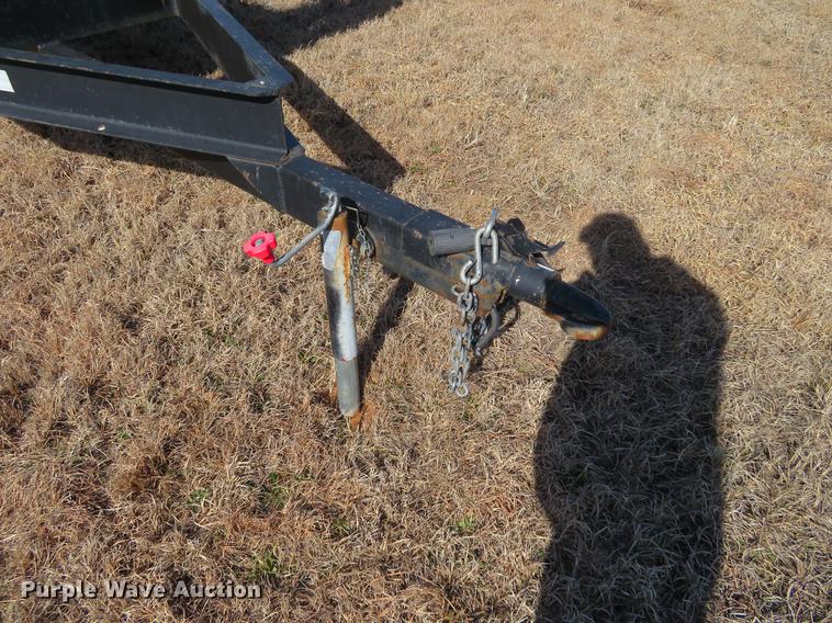 image for item DE8827 1998 John Deere 925 head