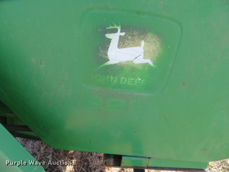 image for item DE8827 1998 John Deere 925 head