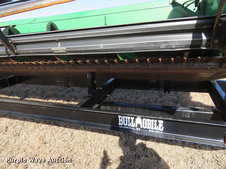 image for item DE8828 1994 John Deere 925 head