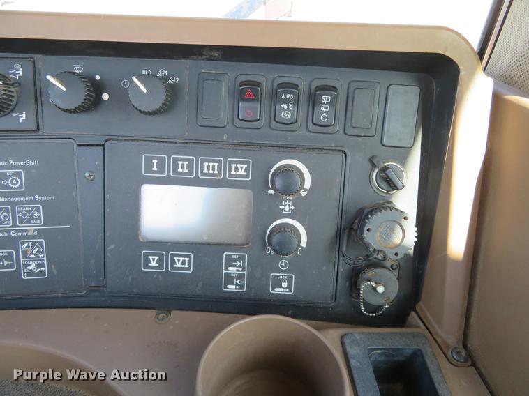 image for item DE8829 2008 John Deere 8430 MFWD tractor