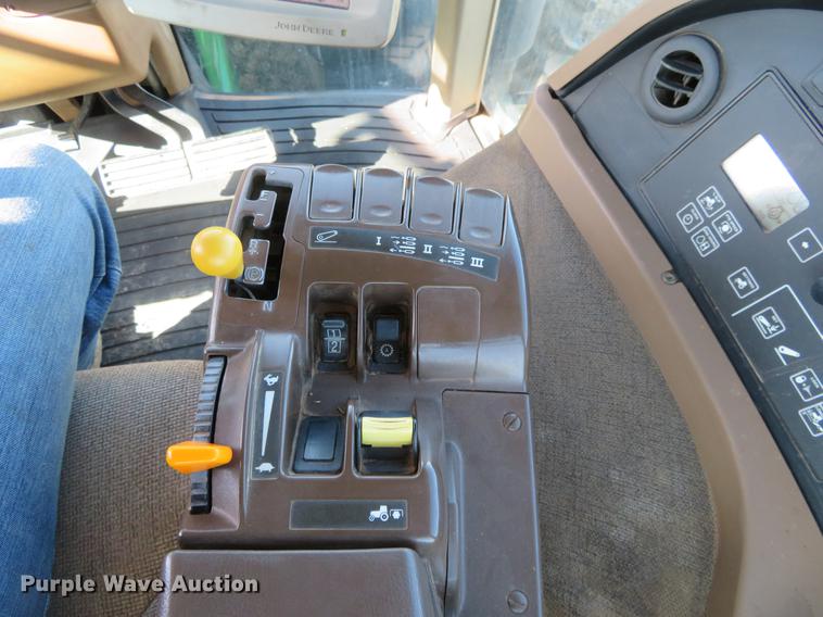 image for item DE8829 2008 John Deere 8430 MFWD tractor