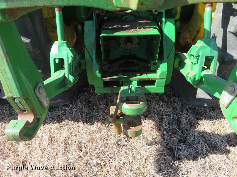 image for item DE8829 2008 John Deere 8430 MFWD tractor