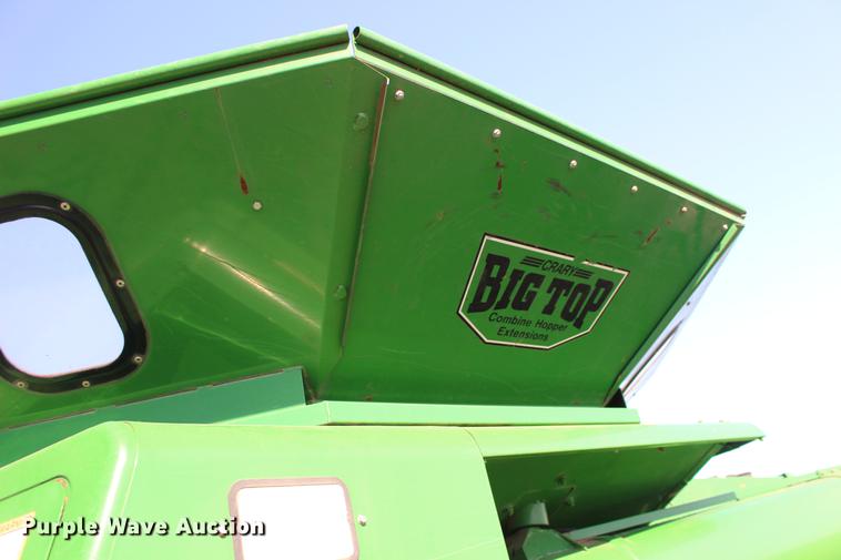 image for item DE8830 2004 John Deere 9660 combine