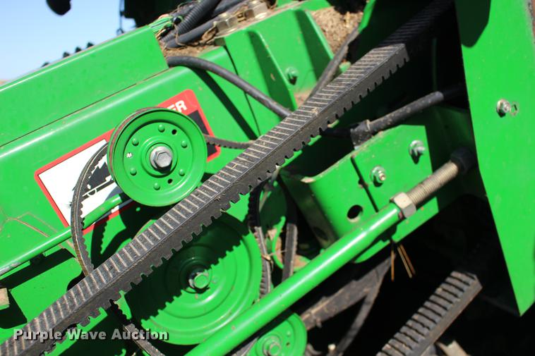 image for item DE8830 2004 John Deere 9660 combine