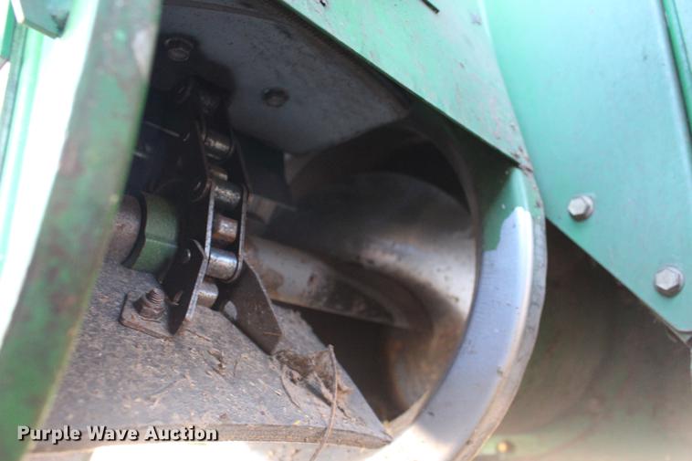 image for item DE8830 2004 John Deere 9660 combine