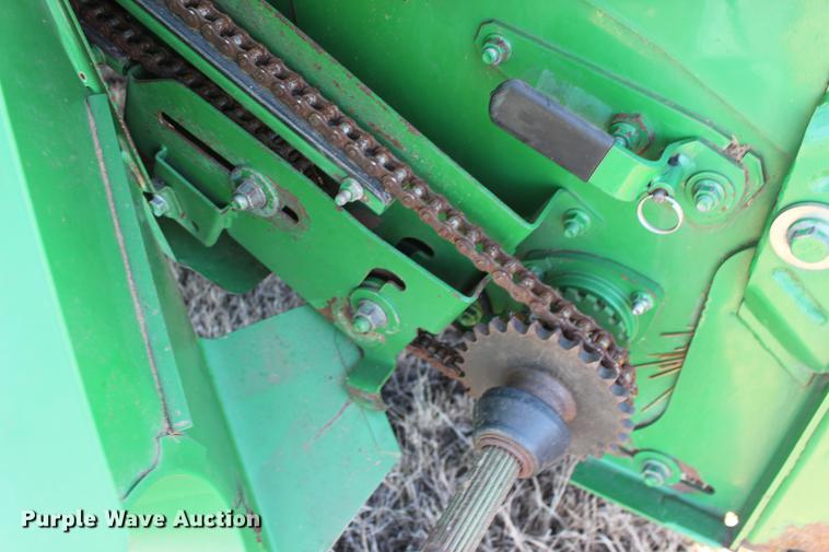 image for item DE8830 2004 John Deere 9660 combine
