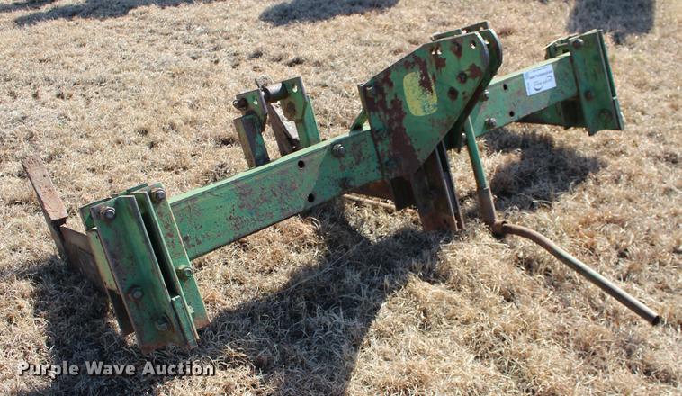 image for item DE8832 John Deere ripper