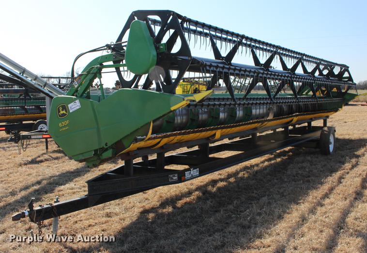 image for item DE8834 2004 John Deere 630F Hydraflex head