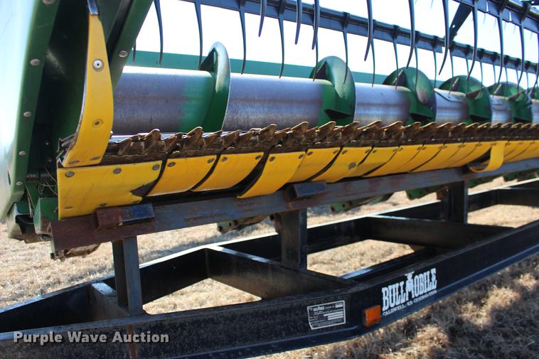 image for item DE8834 2004 John Deere 630F Hydraflex head