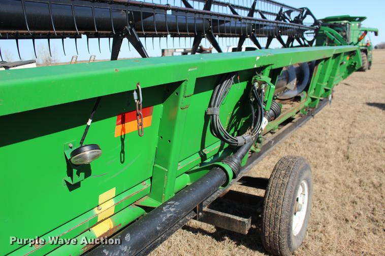 image for item DE8834 2004 John Deere 630F Hydraflex head
