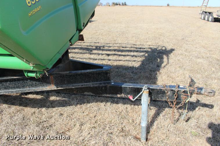 image for item DE8834 2004 John Deere 630F Hydraflex head