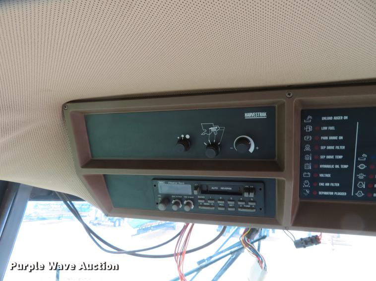 image for item DE8838 1994 John Deere 9500 combine