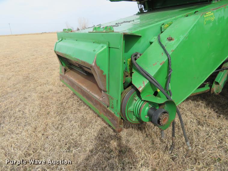 image for item DE8838 1994 John Deere 9500 combine