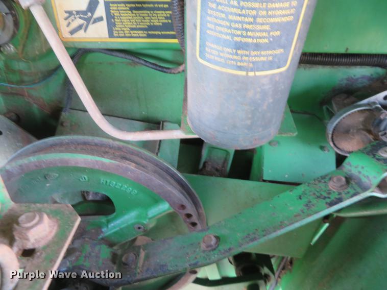 image for item DE8838 1994 John Deere 9500 combine