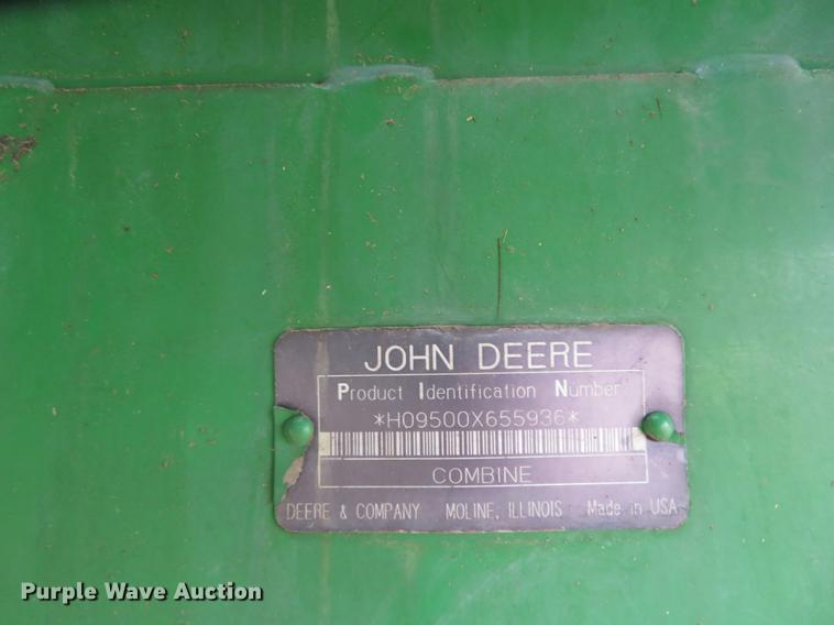 image for item DE8838 1994 John Deere 9500 combine