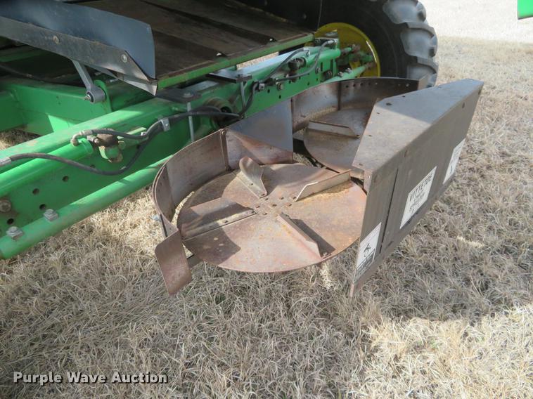 image for item DE8838 1994 John Deere 9500 combine