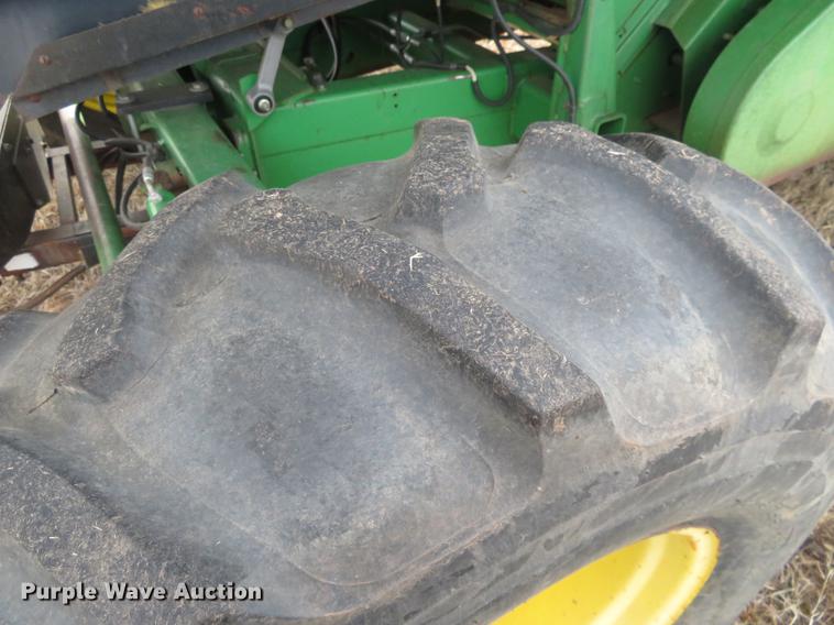 image for item DE8838 1994 John Deere 9500 combine