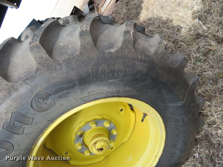 image for item DE8838 1994 John Deere 9500 combine