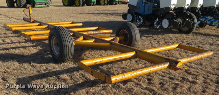 image for item DE8839 Hay bale trailer