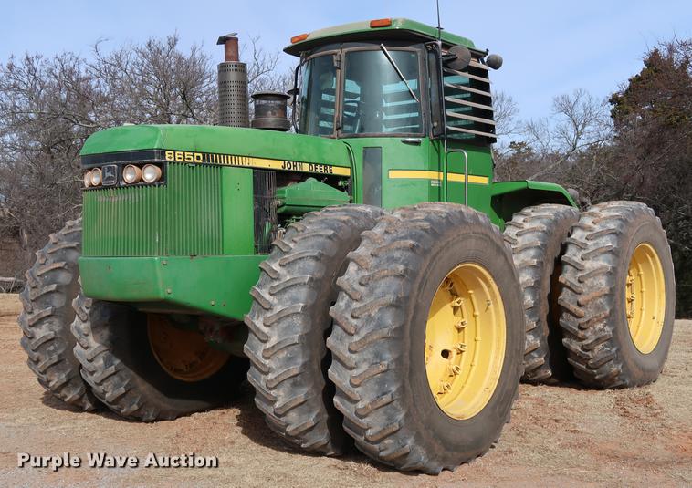 image for item DG3349 1987 John Deere 8650 4WD tractor