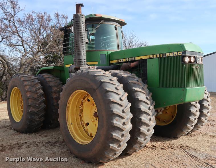 image for item DG3349 1987 John Deere 8650 4WD tractor