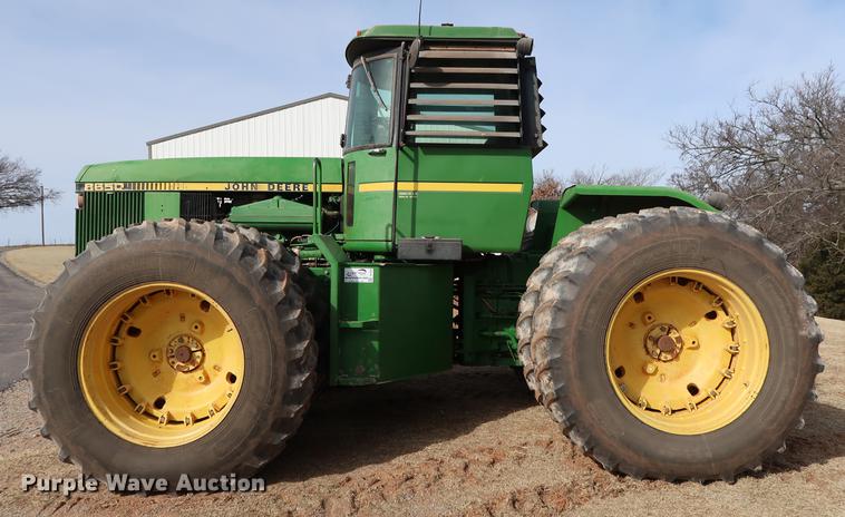 image for item DG3349 1987 John Deere 8650 4WD tractor