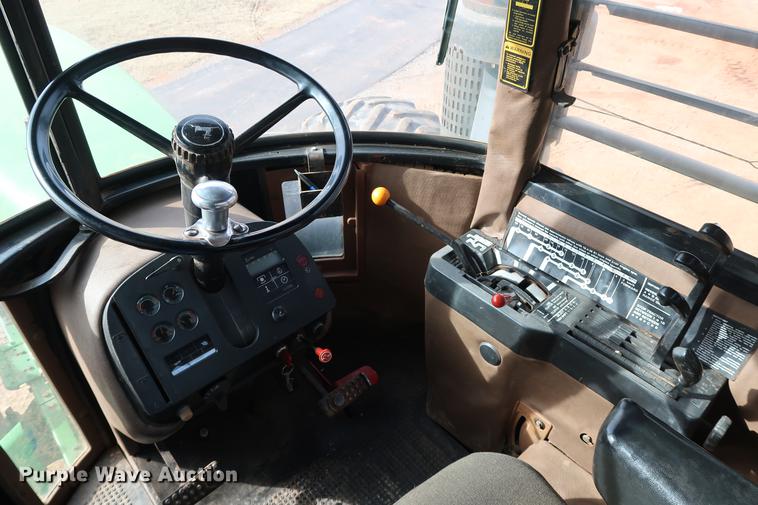 image for item DG3349 1987 John Deere 8650 4WD tractor