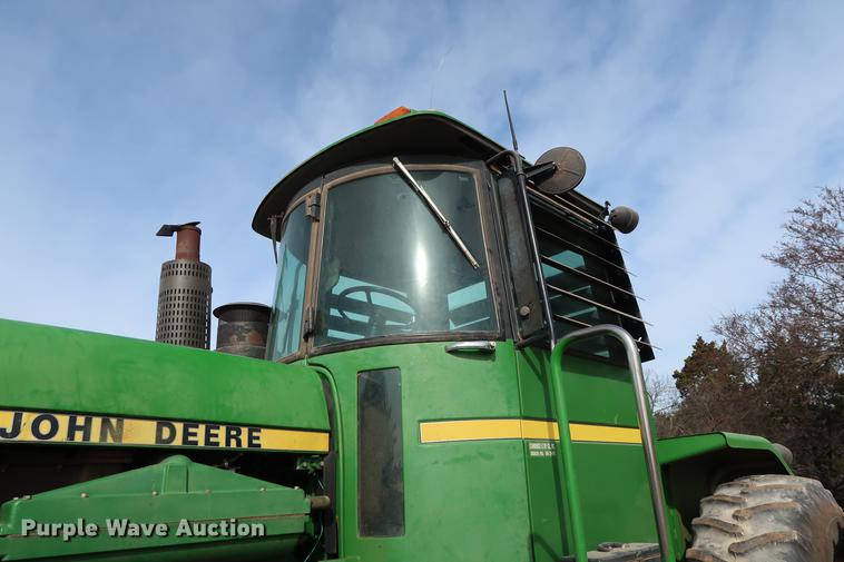 image for item DG3349 1987 John Deere 8650 4WD tractor